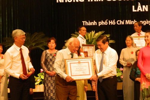 Cụ ông lập di chúc tặng nhà ở trung tâm TPHCM cho người nghèo