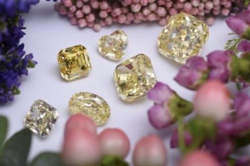 Doanh số bán kim cương của Nga tăng gấp ba lần khi nhu cầu tại các thị trường chính phục hồi