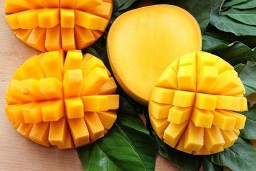 Mua xoài thấy có dấu hiệu này thì bỏ ngay, chớ dại ăn cố vì 'tiếc của' mà mang bệnh vào người