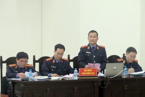 Xét xử vụ Ethanol Phú Thọ: VKS bác quan điểm tự bào chữa của Đinh La Thăng