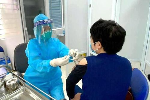 Mở rộng diện tiêm vắc xin Covid-19 tại 13 tỉnh, thành phố vào cuối tuần này