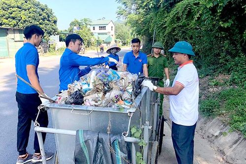 Yên Sơn chung tay giảm thiểu rác thải nhựa