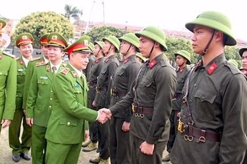 Trung đoàn CSCĐ Thủ đô khai giảng khóa huấn luyện cho gần 700 tân binh