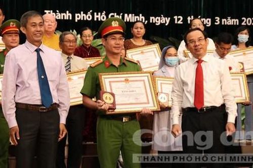 TPHCM: Tuyên dương 'Những tấm gương thầm lặng mà cao cả'
