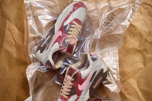 Nike bán lại đôi giày hút chân không như thịt hun khói