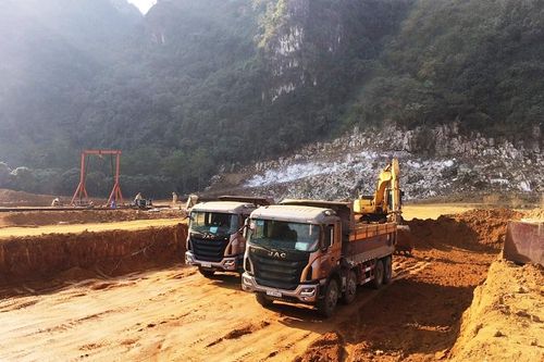 Sớm gỡ vướng cho dự án cao tốc Bắc - Nam