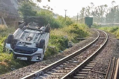 Làm rõ trách nhiệm gác chắn vụ tàu đâm ô tô ở Quảng Ngãi có 1 cháu bé tử vong