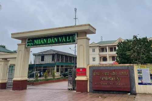 Bí thư thị trấn xin thôi chức sau khi bị tống tiền