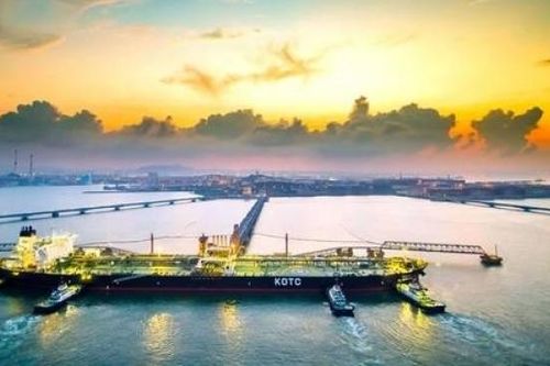 Tàu chở dầu của Iran xếp hàng gây tắc nghẽn các bến cảng Trung Quốc