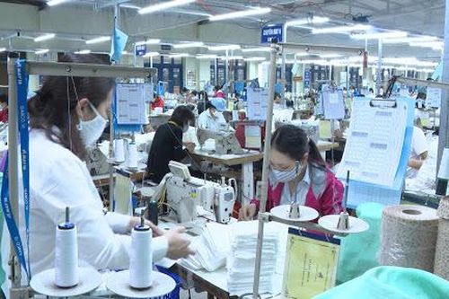 Đứt gãy làm ăn: Mất khách, hết tiền sa thải hàng triệu lao động