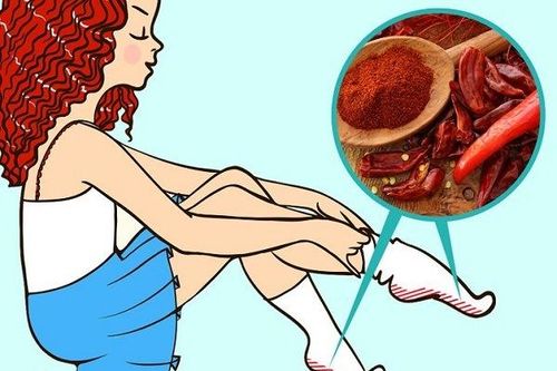 Vì sao người già hay cho ớt cay vào tất?
