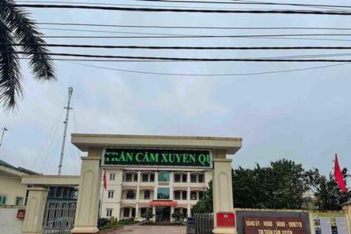Bí thư thị trấn ở Hà Tĩnh bị điều chuyển công tác do vi phạm đạo đức lối sống