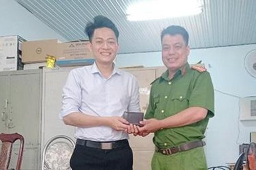 Người dân viết thư cảm ơn cán bộ Công an xã về hành động đẹp, nhân văn