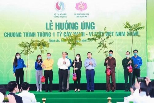 Lễ hưởng ứng chương trình trồng 1 tỷ cây xanh tại Nghệ An