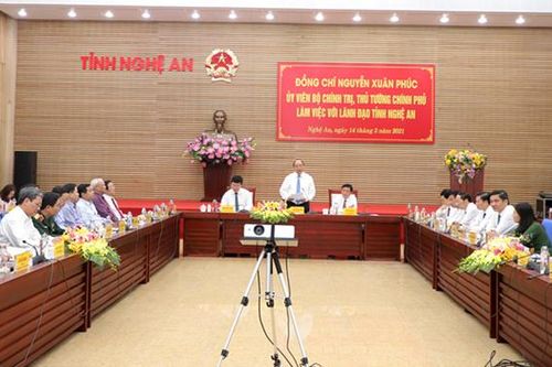 Thủ tướng Nguyễn Xuân Phúc làm việc với lãnh đạo tỉnh Nghệ An