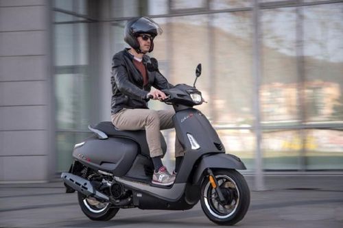 Xe ga Kymco Like Sport 125 'thét giá' tới 74 triệu đồng