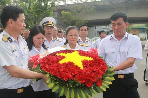 Tưởng niệm 64 liệt sĩ Gạc Ma: Những bài vị trên con tàu HQ-604