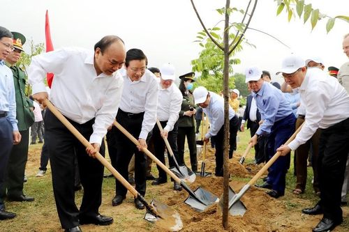 Thủ tướng dự Lễ hưởng ứng Chương trình trồng 1 tỷ cây xanh tại Nghệ An