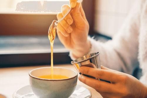 Uống 1 cốc nước pha mật ong theo cách này tốt gấp 'vạn lần thuốc bổ', vừa giảm cân lại làm sạch dạ dày