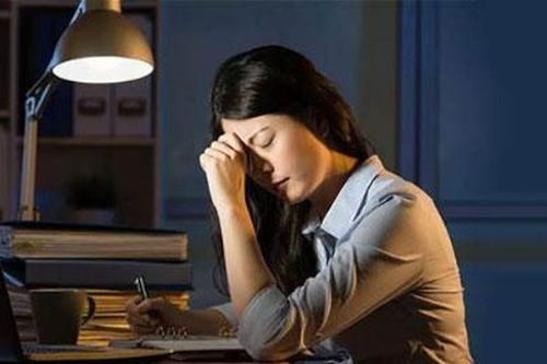 Duy trì 6 thói quen xấu này thường xuyên sẽ khiến sức khỏe của bạn suy yếu nhanh chóng