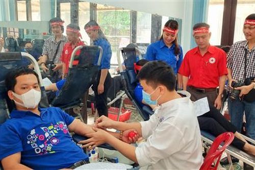 Hơn 600 đoàn viên, thanh niên tham gia ngày hội hiến máu tình nguyện 'Chủ nhật đỏ'