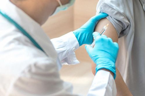 Nơi đầu tiên châu Âu hoàn thành tiêm chủng vaccine COVID-19 cho toàn bộ dân số