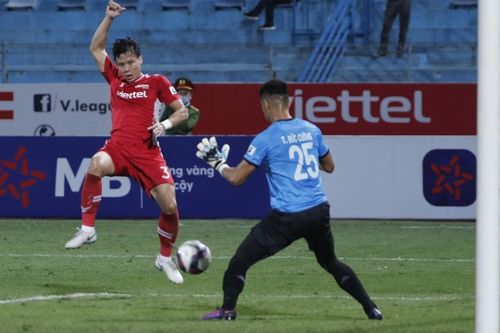 Quế Ngọc Hải ghi bàn đầu tiên tại V-League 2021