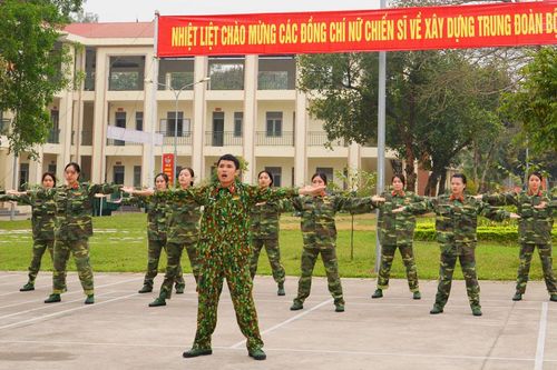 Những ngày đầu trong quân ngũ
