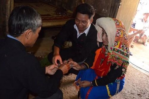 Độc đáo lễ cưới của người Si La