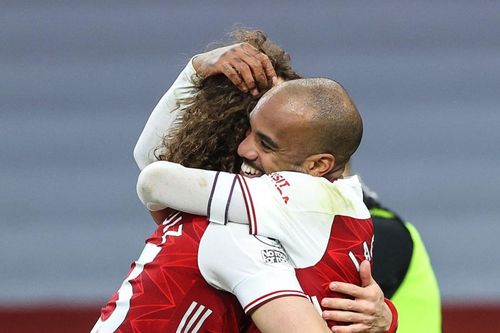 Arsenal thắng ngược Tottenham sau 90 phút kịch tính