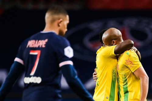 PSG trả giá vì sai lầm của Mbappe