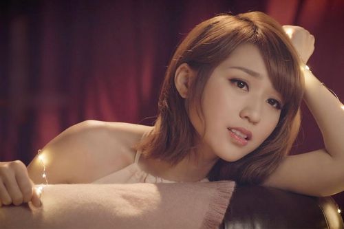 Sao nữ TVB từng theo mẹ đi ăn xin