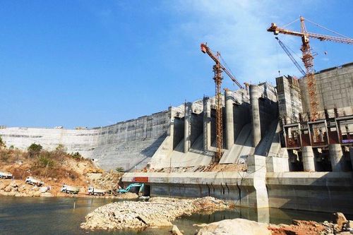 Chặn dòng, tích nước Hồ chứa nước Sông Cái ở Ninh Thuận