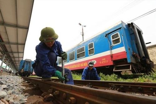 Vốn bảo trì đường sắt sẽ không giao trực tiếp cho VNR