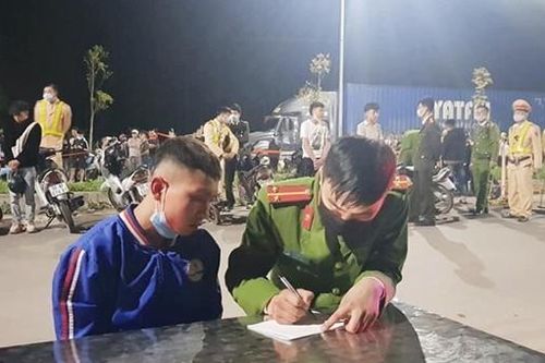 Xử lý nhóm thanh niên hẹn nhau 'đua xe' qua facebook
