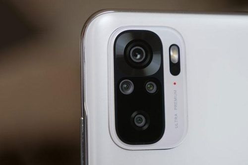 Smartphone chống nước, 4 camera sau, chip S678, RAM 6 GB, pin 'khủng', sạc 33W và mức giá rẻ bất ngờ