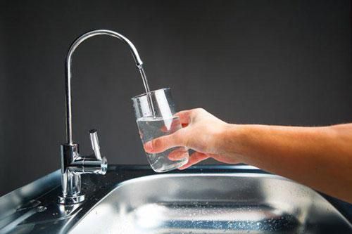 3 sai lầm đa số gia đình Việt nào cũng mắc khi dùng máy lọc nước, 'đón' thêm vi khuẩn gây hại về nhà