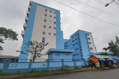 Quảng Nam: Bệnh viện trị giá hơn 150 tỷ đắp chiếu vì thiếu cầu thang bộ