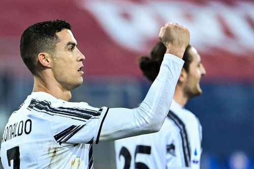 Ronaldo chính thức xô đổ kỷ lục vĩ đại của 'Vua bóng đá' Pele