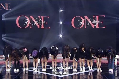 IZ * ONE bày tỏ lòng biết ơn đối với người hâm mộ tại buổi concert cuối cùng