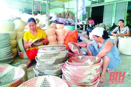 Đẩy mạnh phát triển làng nghề