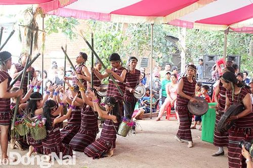 Giữ gìn và phát huy múa dân gian Đồng Nai