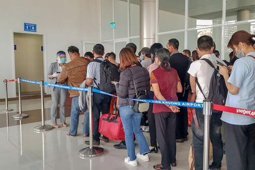 Gần 3.000 lượt khai báo y tế bằng mã QR tại sân bay mỗi ngày