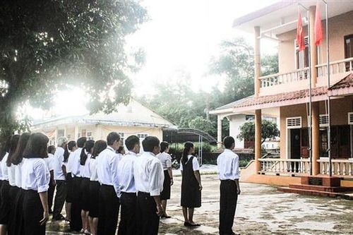 Đẩy mạnh xây dựng văn hóa công sở