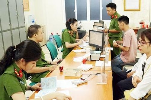 Những ai cần làm thẻ CCCD gắn chip trước 1/7?