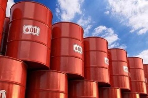 Giá dầu Brent tiến gần mốc 70 USD/thùng