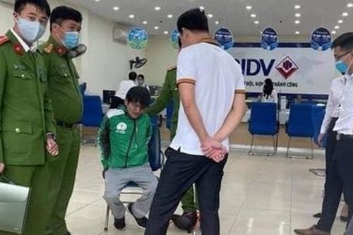 Bắt giữ tên cướp ngân hàng tại Phúc Thọ