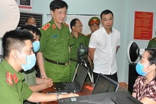 Nâng cao năng suất tiếp nhận, xử lý hồ sơ căn cước công dân