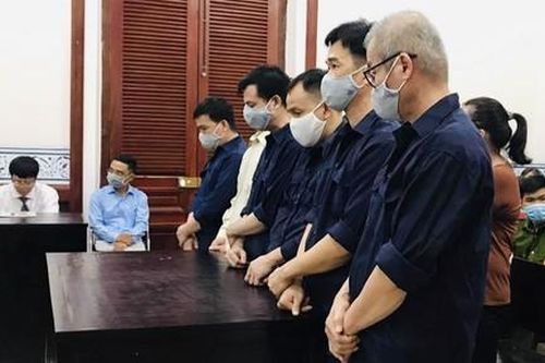 Gã trùm sản xuất, buôn bán thuốc và TPCN giả lãnh 20 năm tù