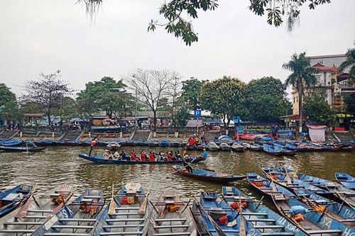 Xử lý một số đối tượng không đeo khẩu trang, tổ chức đánh bạc tại chùa Hương